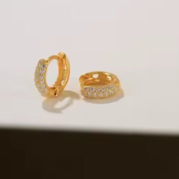 Chunky Gold Pave Huggie Hoop Earrings  8 or 10mm CZ Huggies 18K Gold PRETTY - Picture 14 of 14